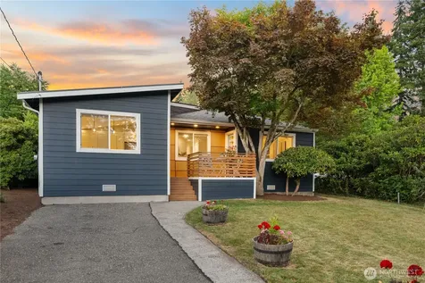 12032 38th Avenue NE Seattle WA 98125