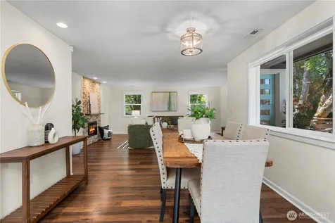 12032 38th Avenue NE Seattle WA 98125