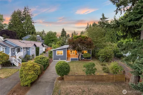 12032 38th Avenue NE Seattle WA 98125