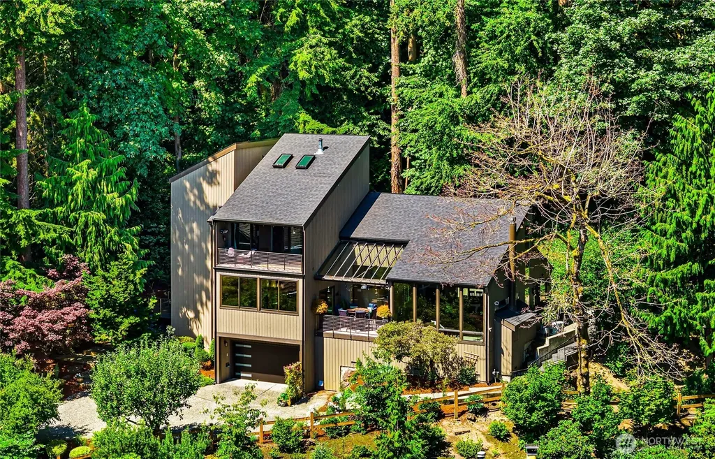 9426 SE 52nd Street Mercer Island WA 98040