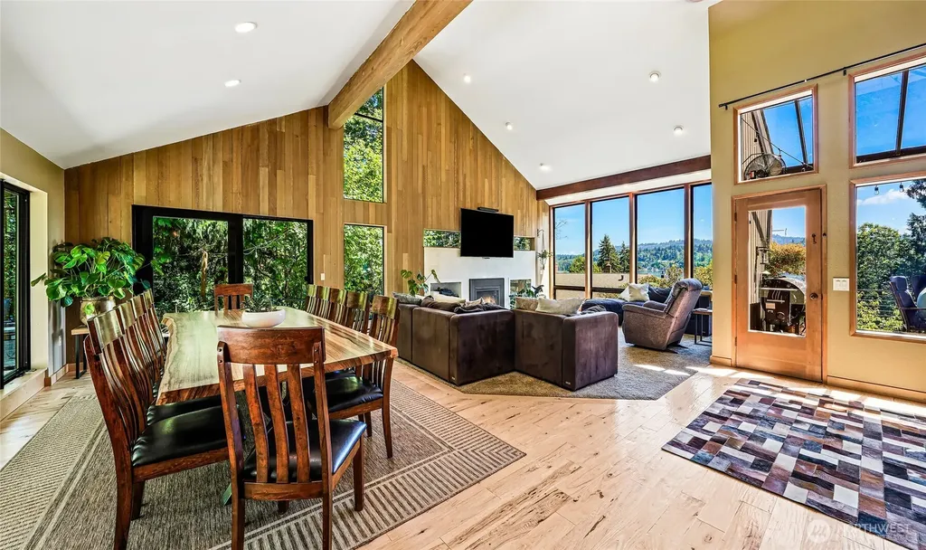 9426 SE 52nd Street Mercer Island WA 98040