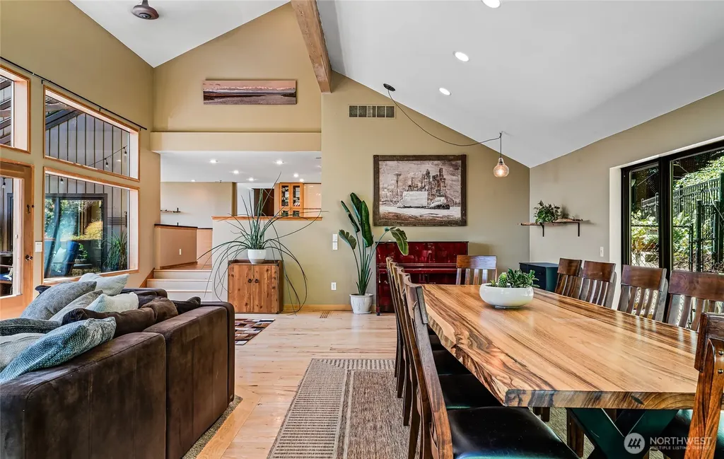 9426 SE 52nd Street Mercer Island WA 98040