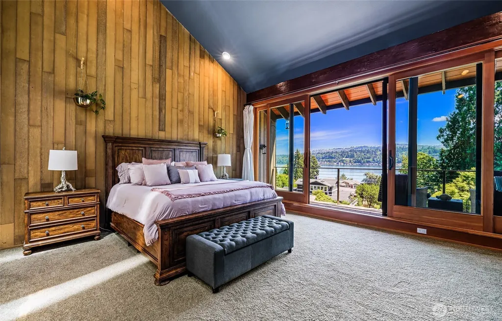 9426 SE 52nd Street Mercer Island WA 98040