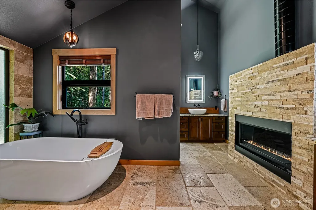 9426 SE 52nd Street Mercer Island WA 98040