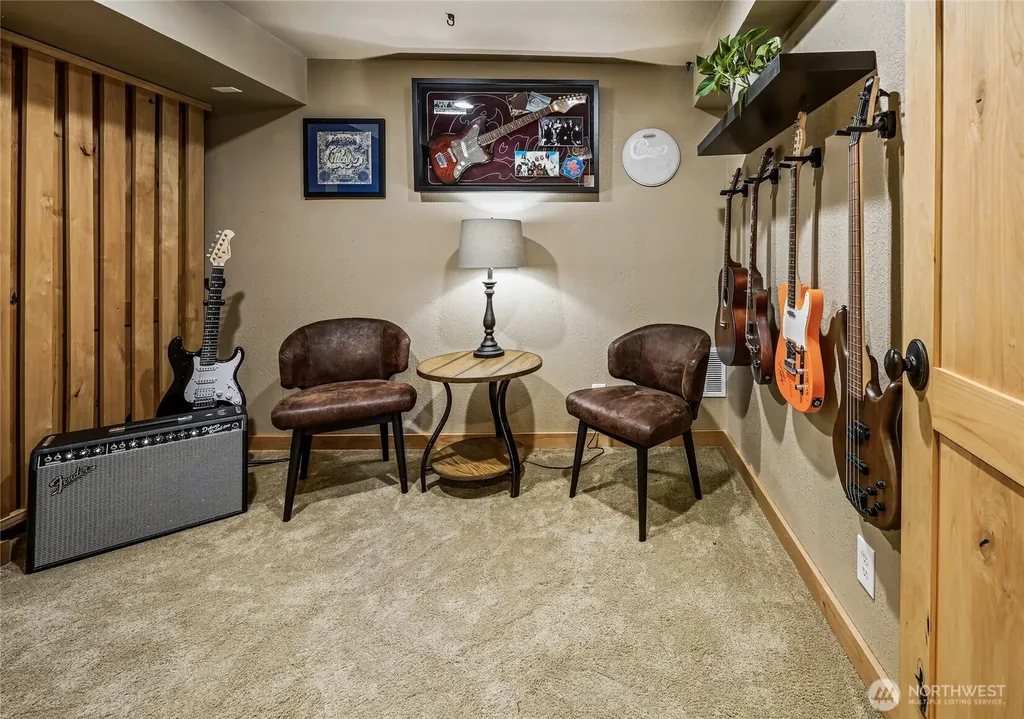 9426 SE 52nd Street Mercer Island WA 98040