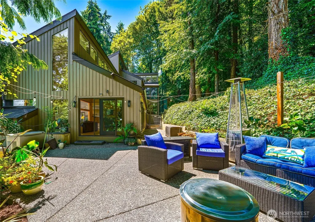 9426 SE 52nd Street Mercer Island WA 98040