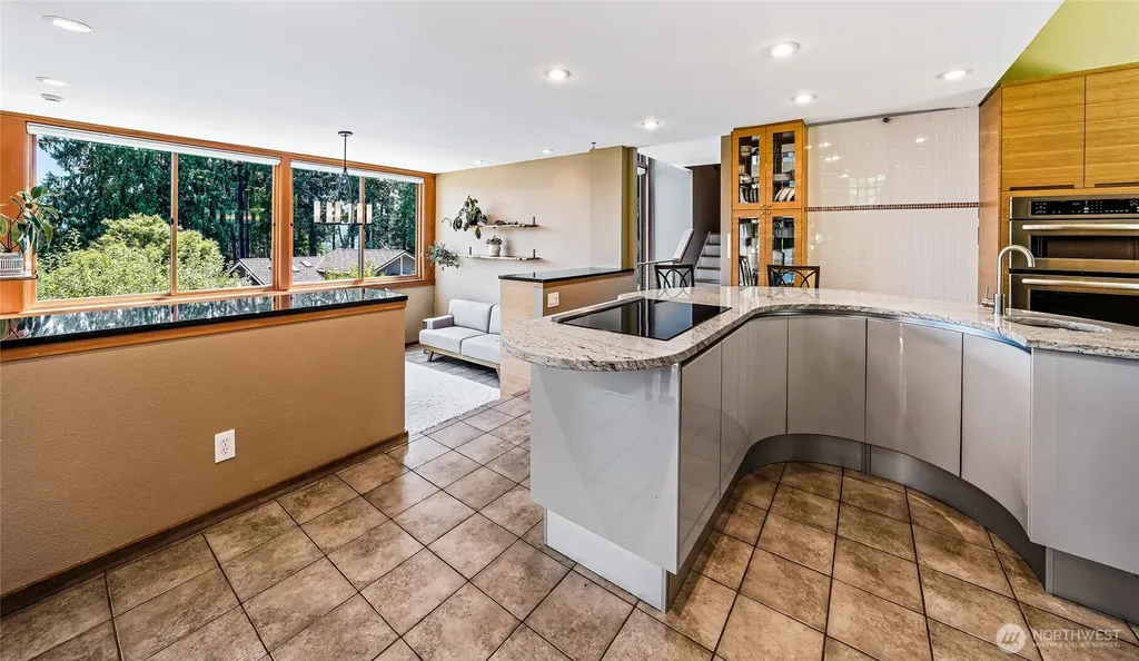 9426 SE 52nd Street Mercer Island WA 98040