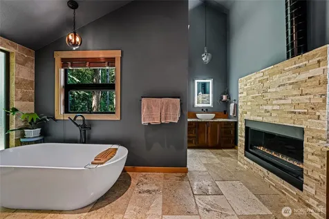 9426 SE 52nd Street Mercer Island WA 98040