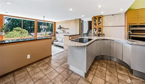 9426 SE 52nd Street Mercer Island WA 98040