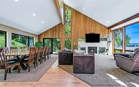9426 SE 52nd Street Mercer Island WA 98040