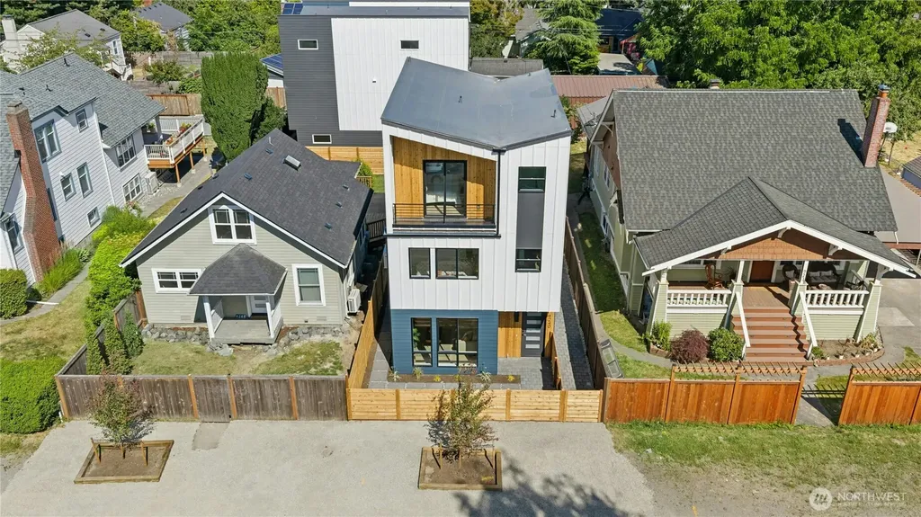 9240 Dayton Avenue N Seattle WA 98103