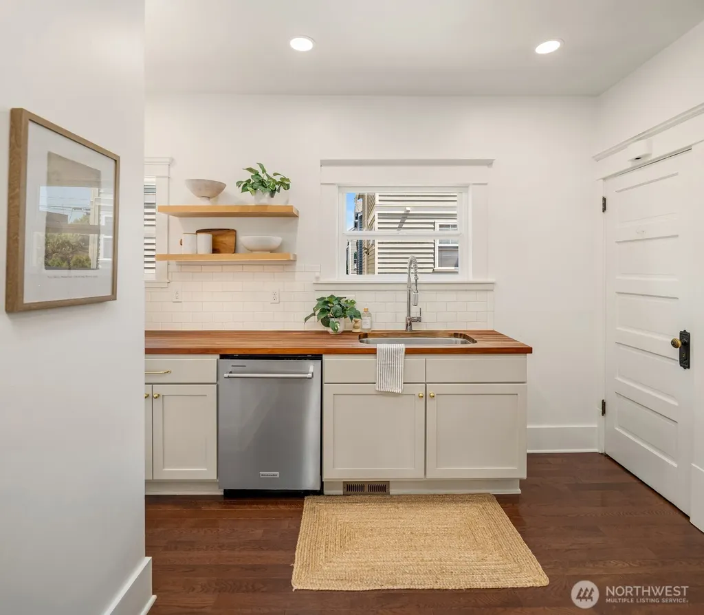 1132 NW 56th Street Seattle WA 98107