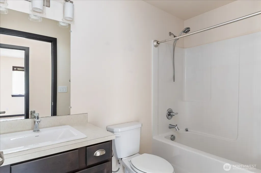 1254 Rickover Drive Coupeville WA 98239