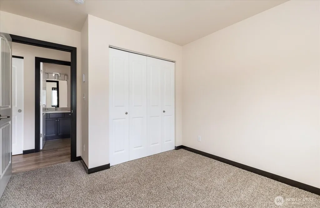1254 Rickover Drive Coupeville WA 98239
