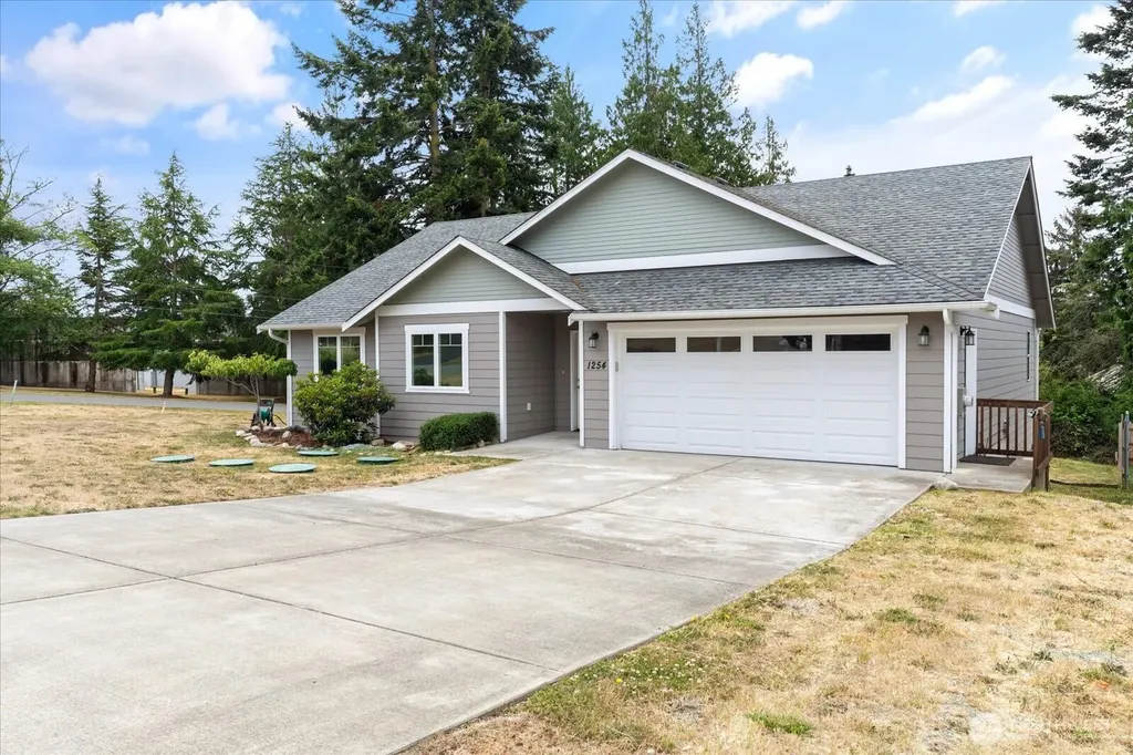 1254 Rickover Drive Coupeville WA 98239