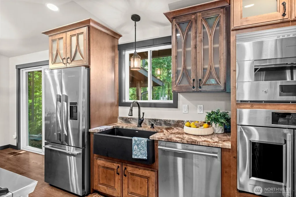 940 Hillandale Drive E Port Orchard WA 98366