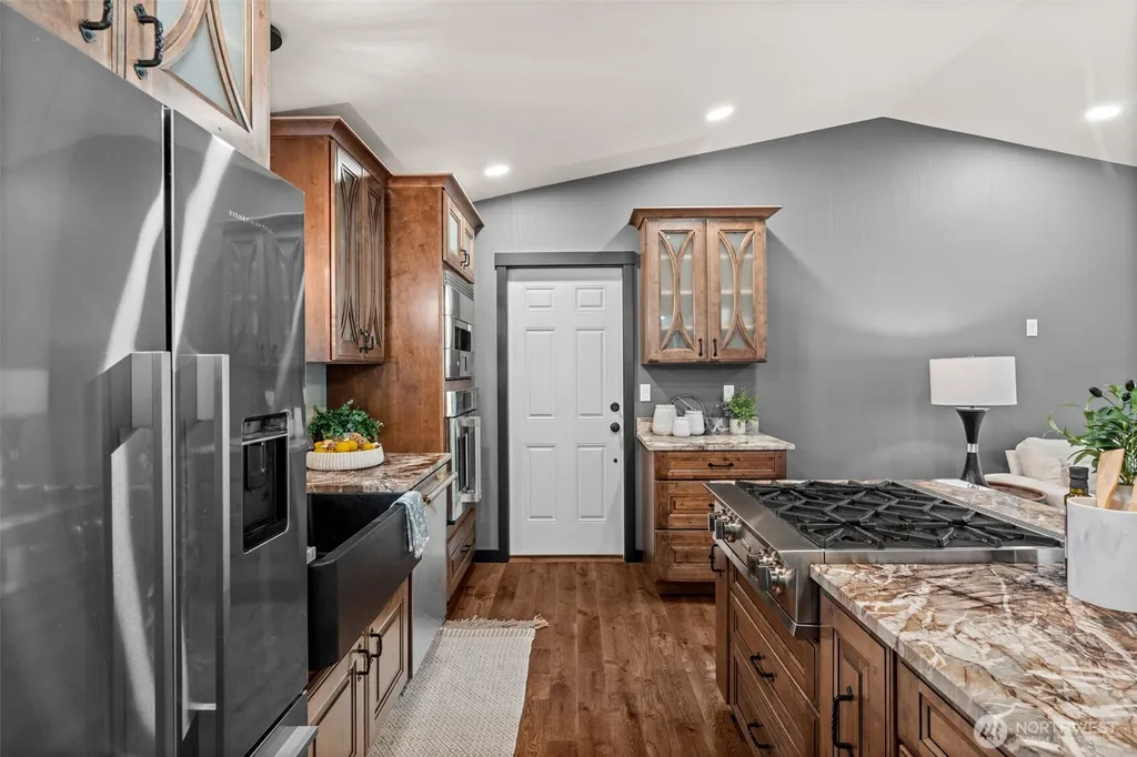 940 Hillandale Drive E Port Orchard WA 98366