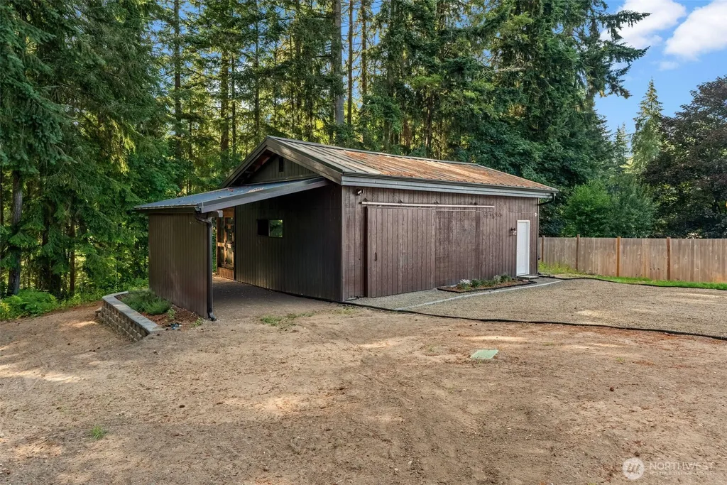 940 Hillandale Drive E Port Orchard WA 98366