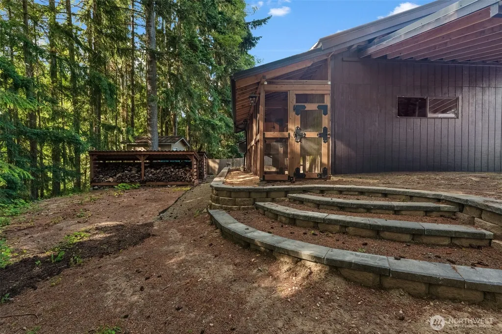 940 Hillandale Drive E Port Orchard WA 98366