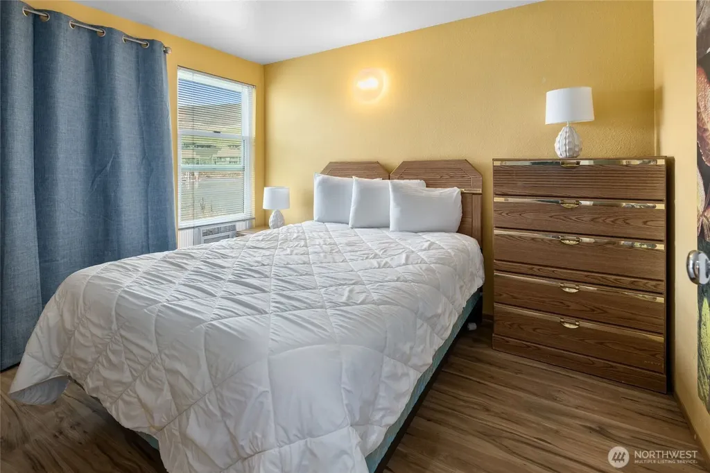 8903 Crescent Bar Road NW Quincy WA 98848