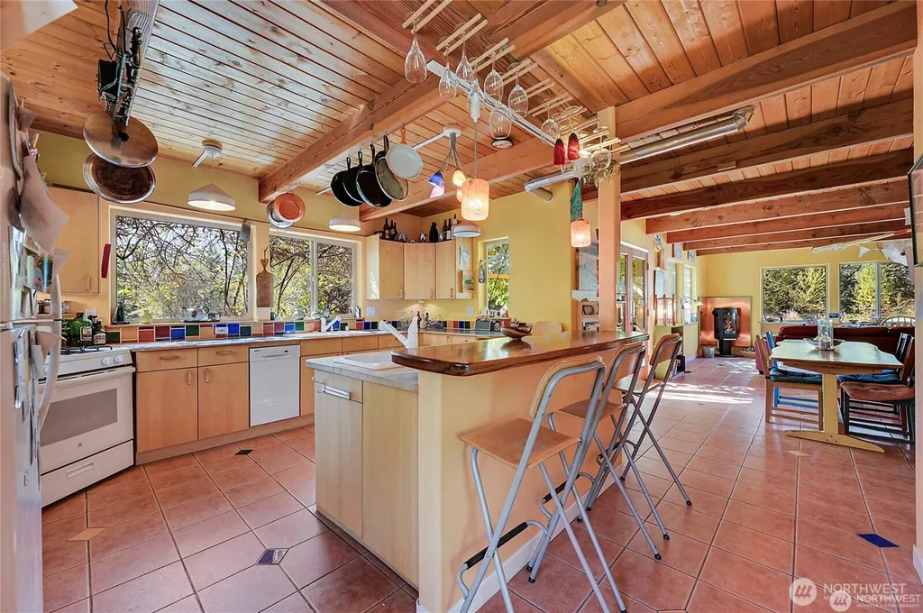 1673 Woodland Drive Port Townsend WA 98368