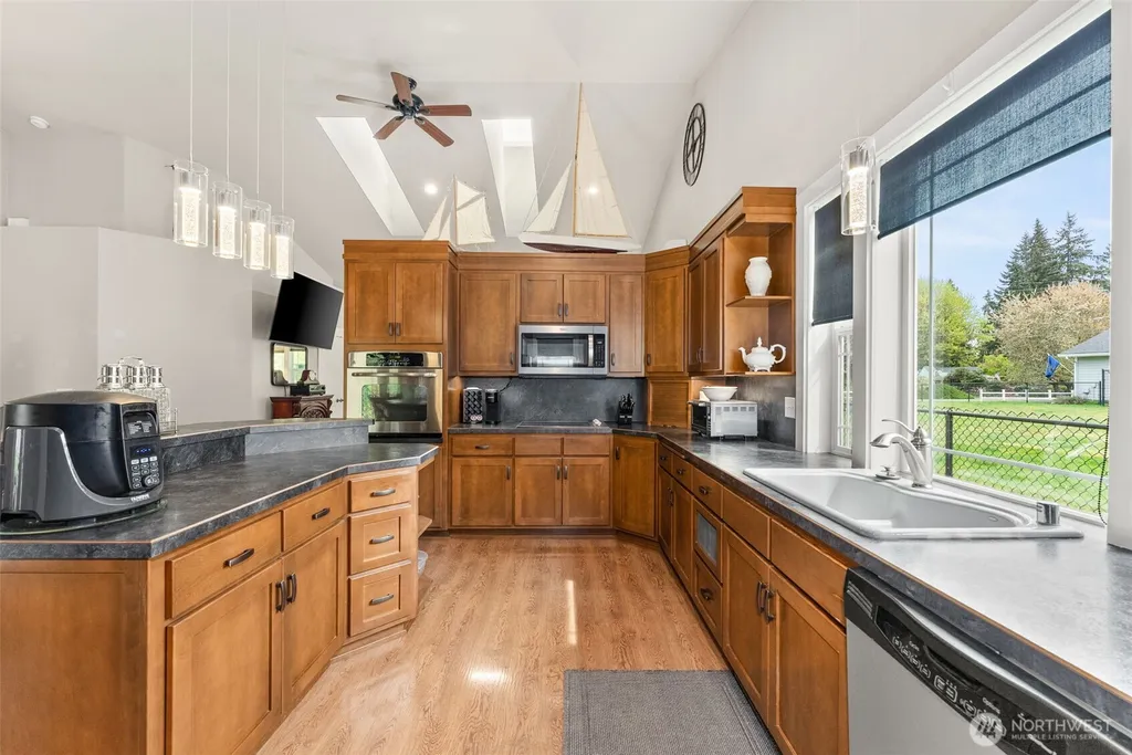 11715 Scott Creek Drive SW Olympia WA 98512