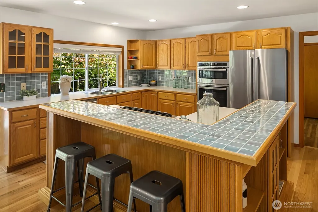 20527 Marine View Drive SW Normandy Park WA 98166