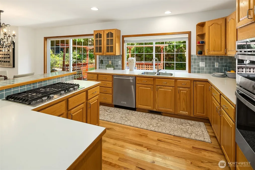20527 Marine View Drive SW Normandy Park WA 98166