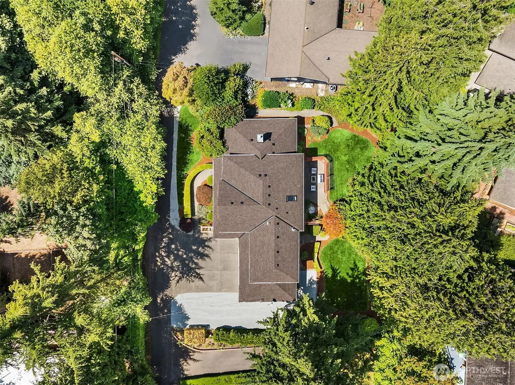 20527 Marine View Drive SW Normandy Park WA 98166