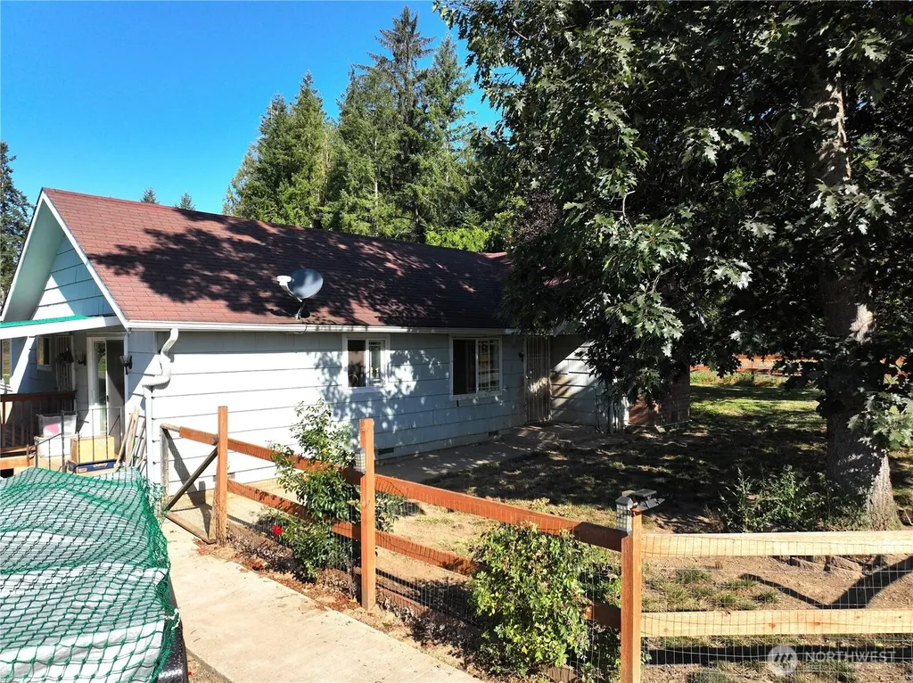 205 Stub Road Onalaska WA 98570