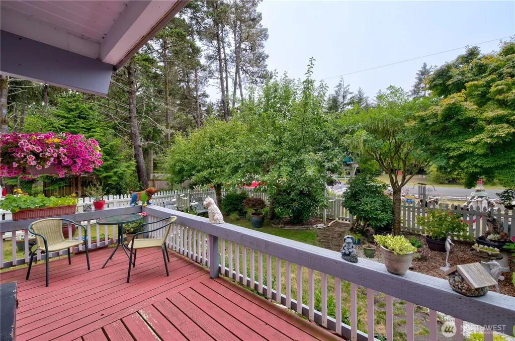 29612 M Place Ocean Park WA 98640