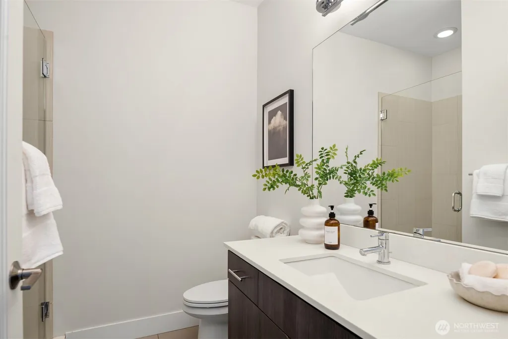 5022 Puget Boulevard SW Seattle WA 98106