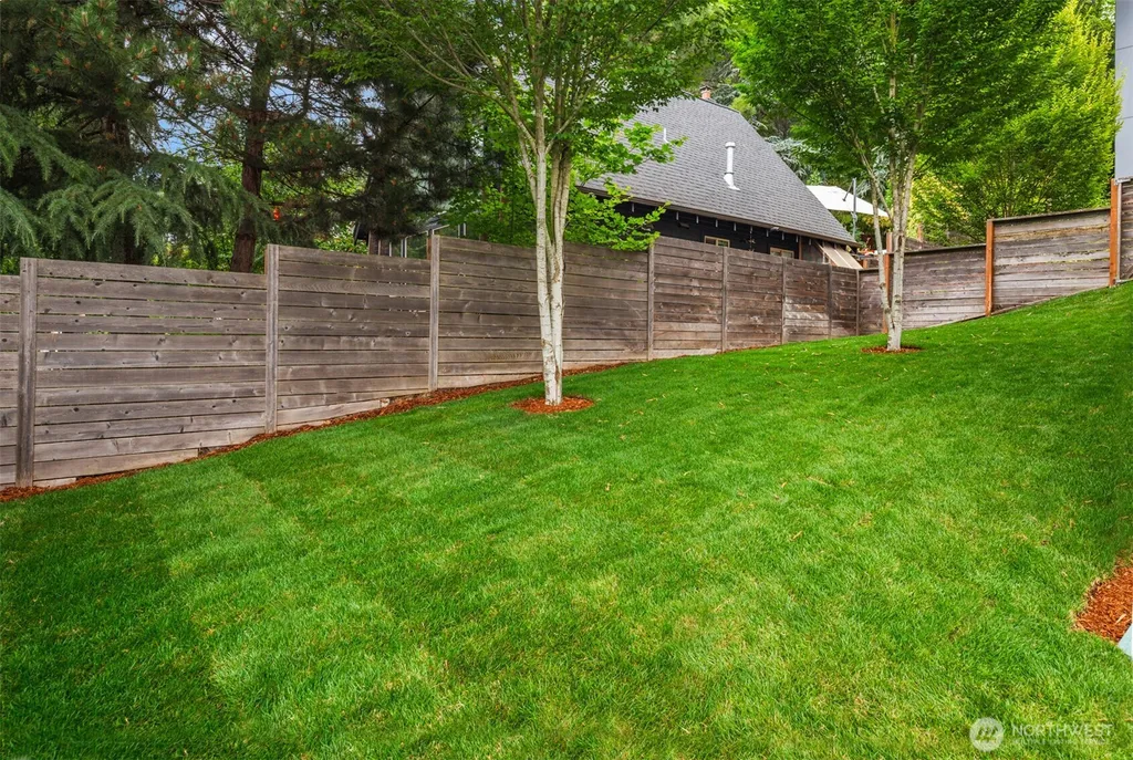 5022 Puget Boulevard SW Seattle WA 98106