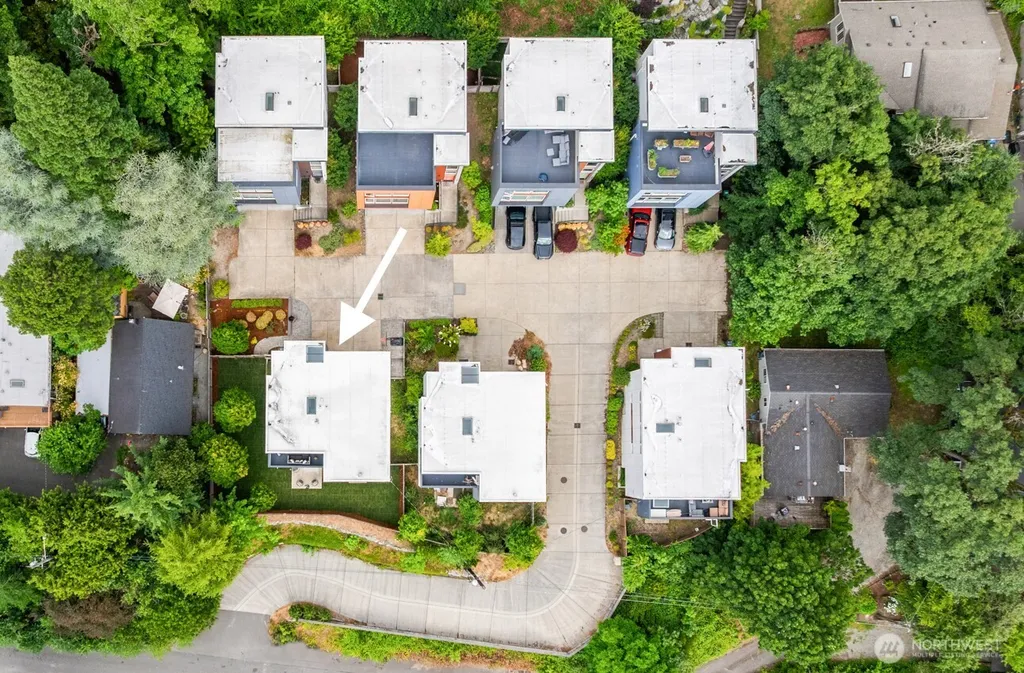 5022 Puget Boulevard SW Seattle WA 98106