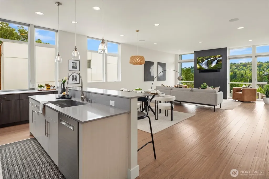 5022 Puget Boulevard SW Seattle WA 98106