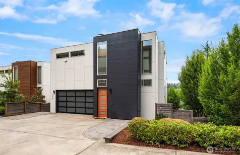 5022 Puget Boulevard SW Seattle WA 98106