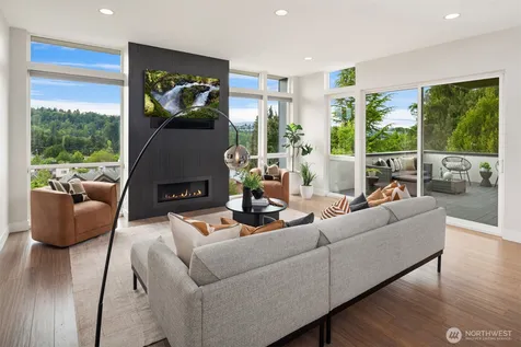 5022 Puget Boulevard SW Seattle WA 98106