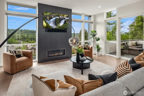 5022 Puget Boulevard SW Seattle WA 98106