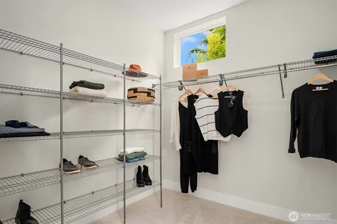5022 Puget Boulevard SW Seattle WA 98106