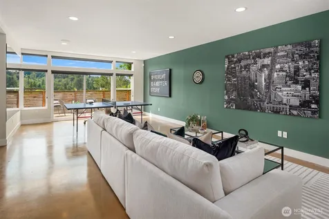 5022 Puget Boulevard SW Seattle WA 98106
