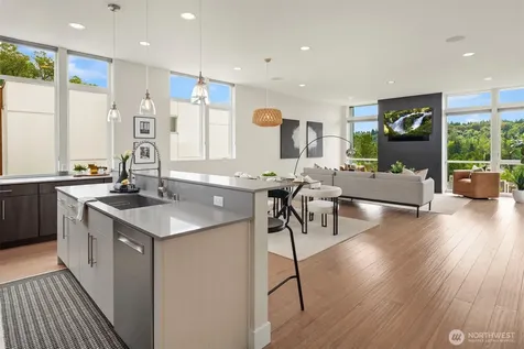 5022 Puget Boulevard SW Seattle WA 98106