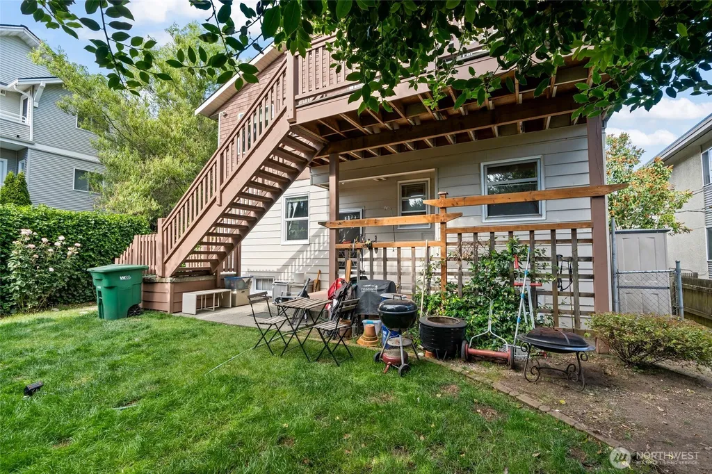 4707 Phinney Avenue N Seattle WA 98103