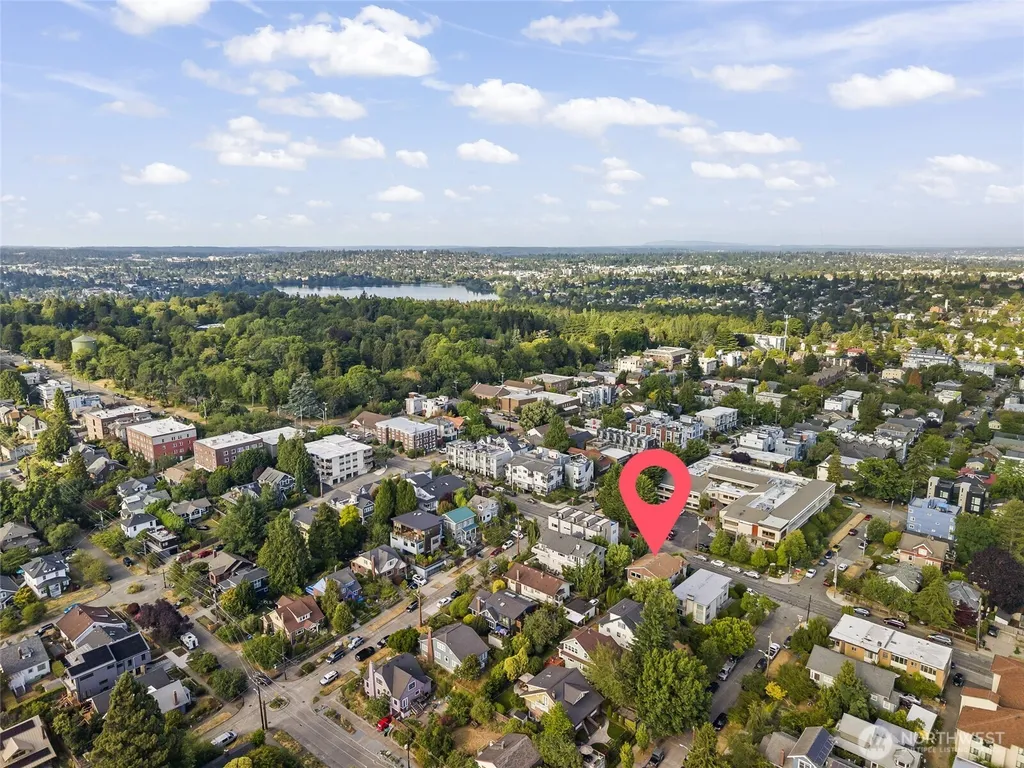 4707 Phinney Avenue N Seattle WA 98103
