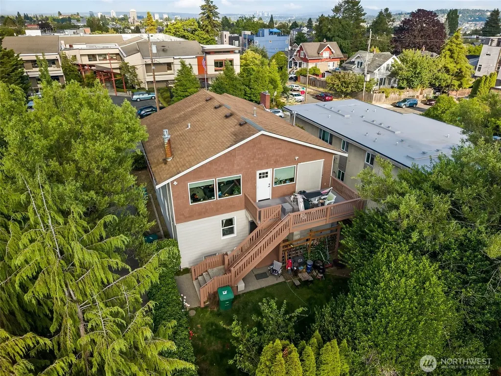 4707 Phinney Avenue N Seattle WA 98103
