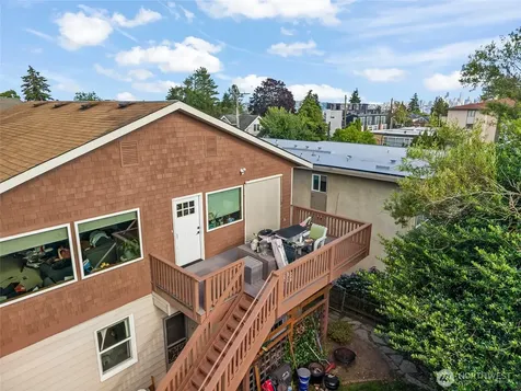 4707 Phinney Avenue N Seattle WA 98103