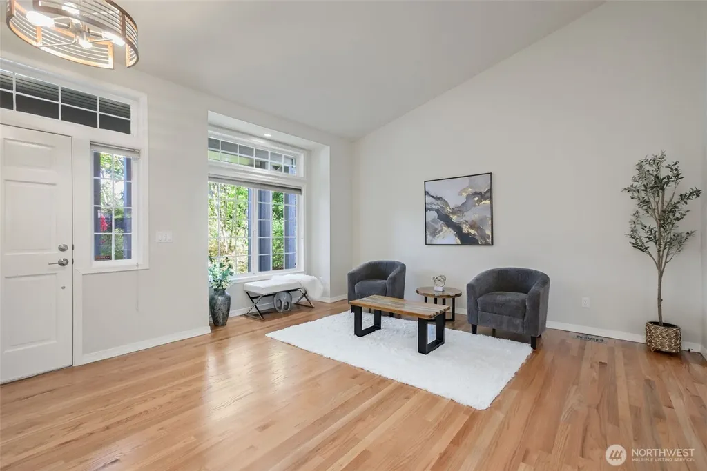 14316 81st Court NE Kirkland WA 98034