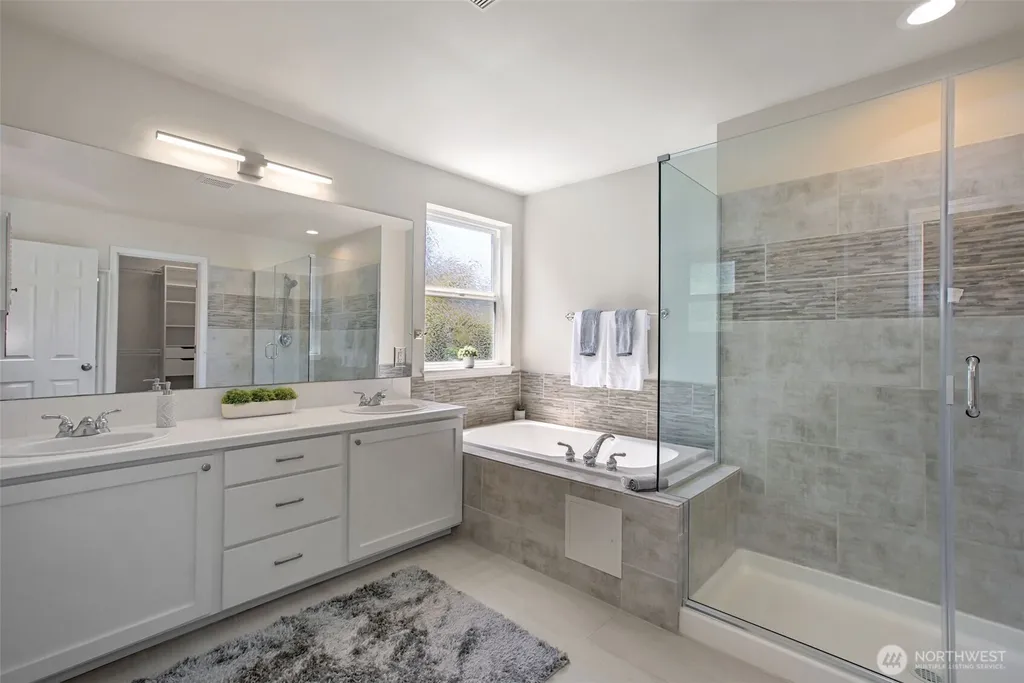 14316 81st Court NE Kirkland WA 98034
