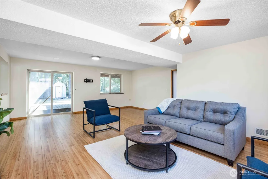 5194 Granada Place SE Port Orchard WA 98367