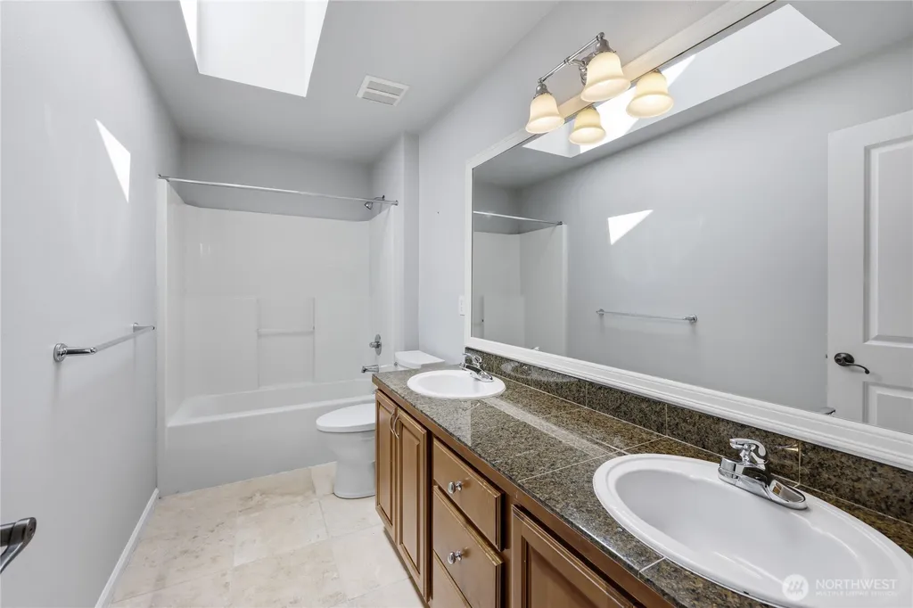 23490 Guinness Place NW Poulsbo WA 98370
