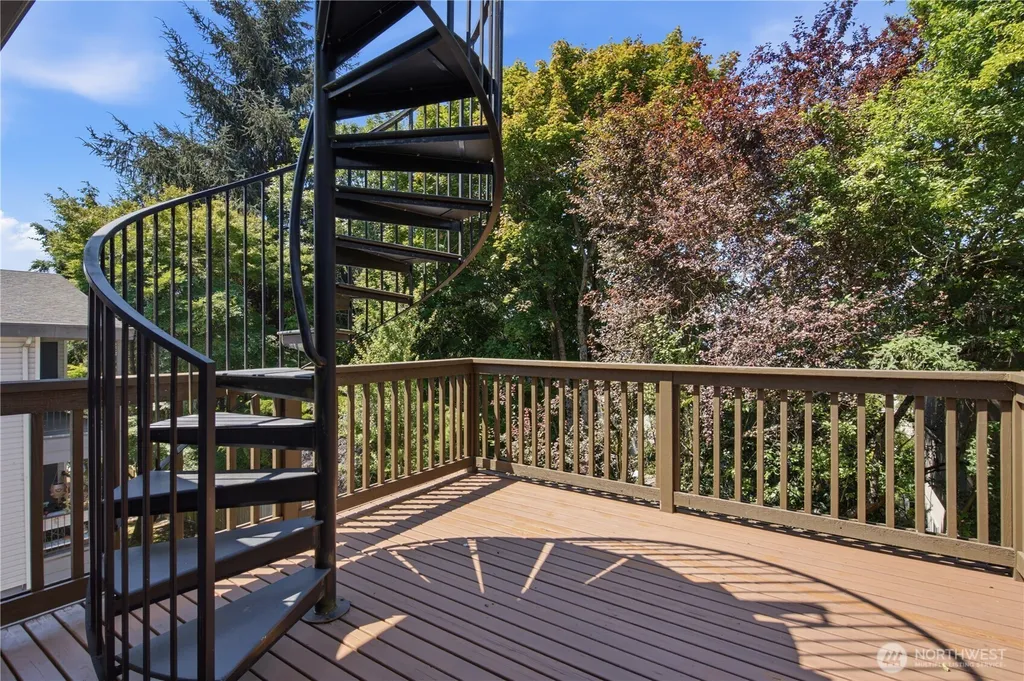 10135 NE 62nd Street Kirkland WA 98033
